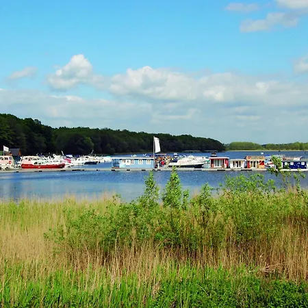Stilvolle In Am Mueritzsee * Buchholz (Mecklenburg-Vorpommern)